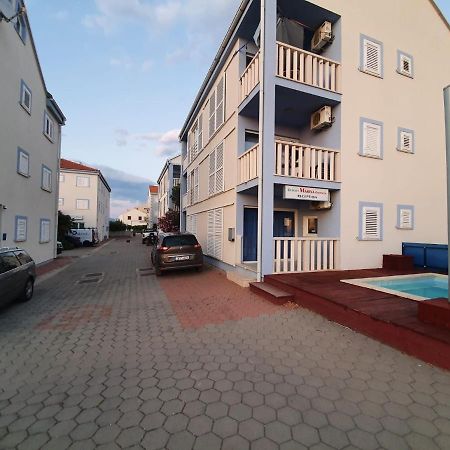 Aparthotel Marina Gromela Mirca  Ngoại thất bức ảnh