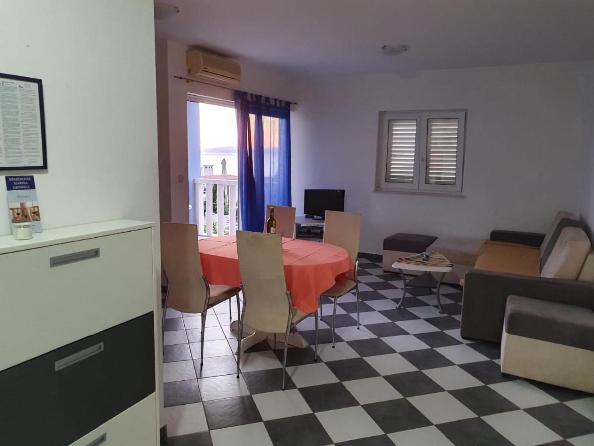 Aparthotel Marina Gromela Mirca  Ngoại thất bức ảnh