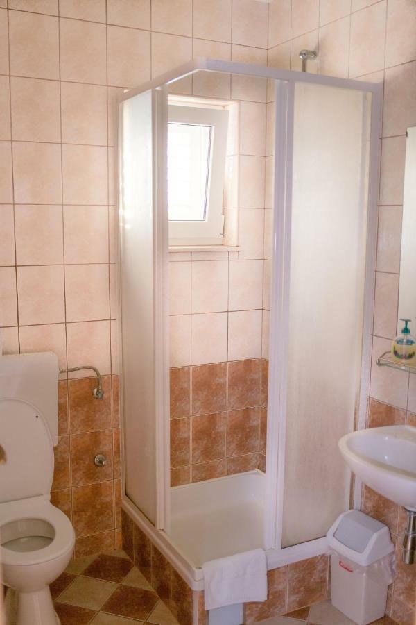 Aparthotel Marina Gromela Mirca  Ngoại thất bức ảnh